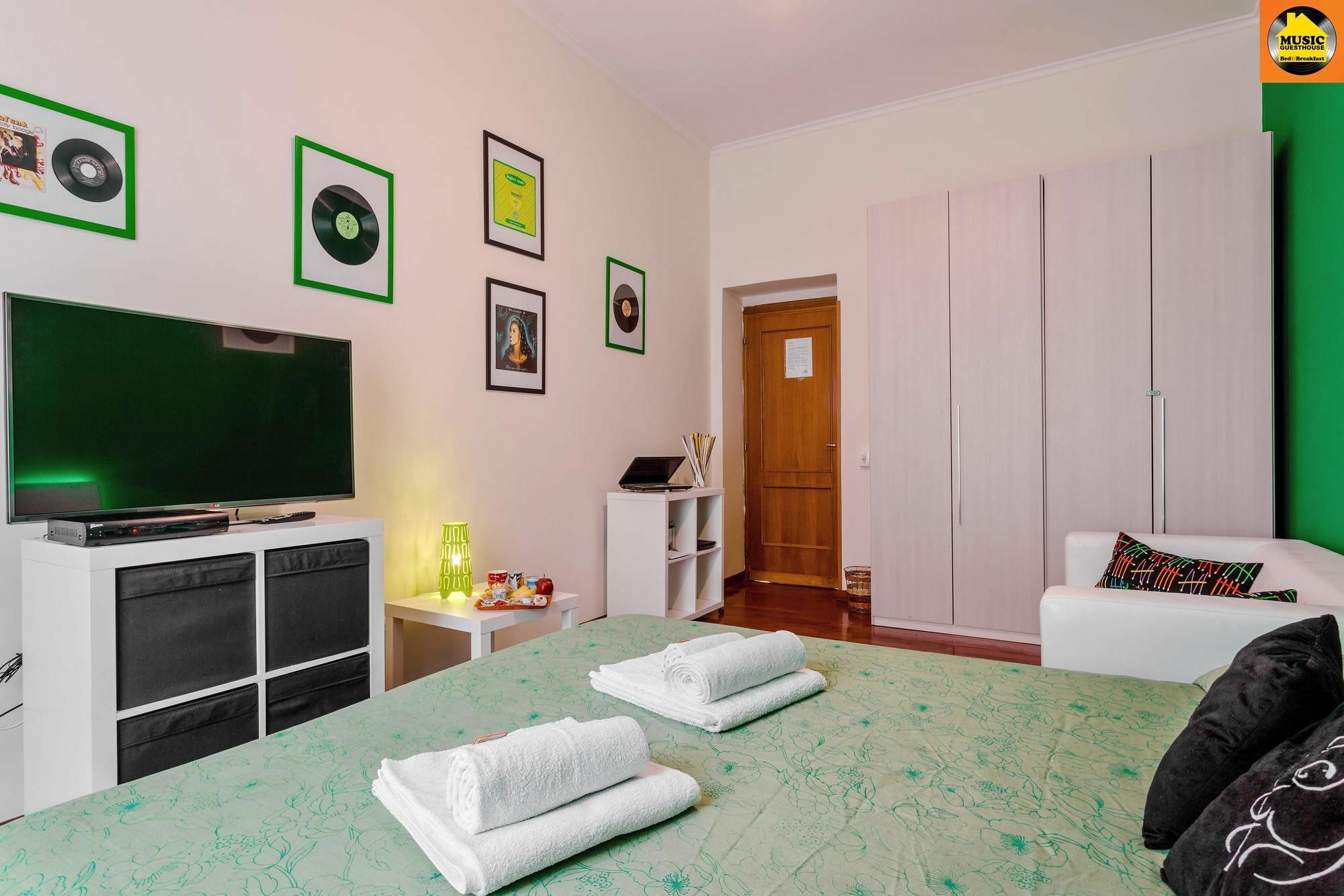 Music Guesthouse Рим Екстер'єр фото