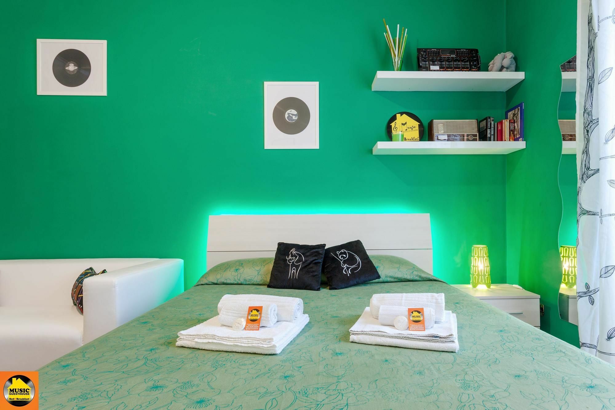 Music Guesthouse Рим Екстер'єр фото