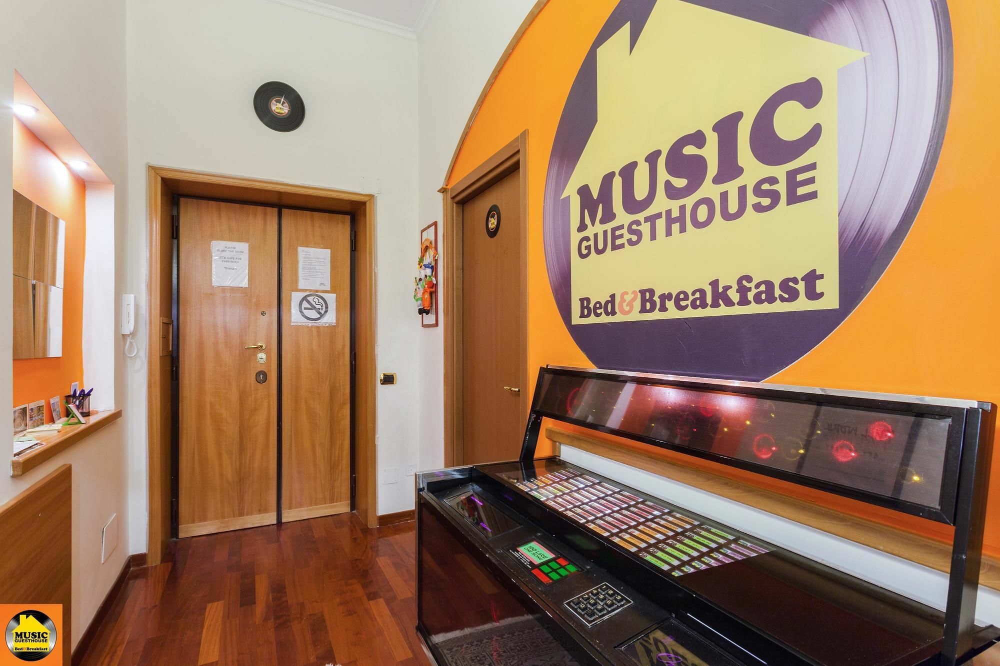 Music Guesthouse Рим Екстер'єр фото